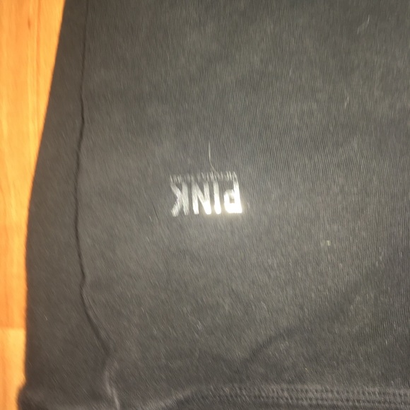 Random Clothes - Picture 4 of 8